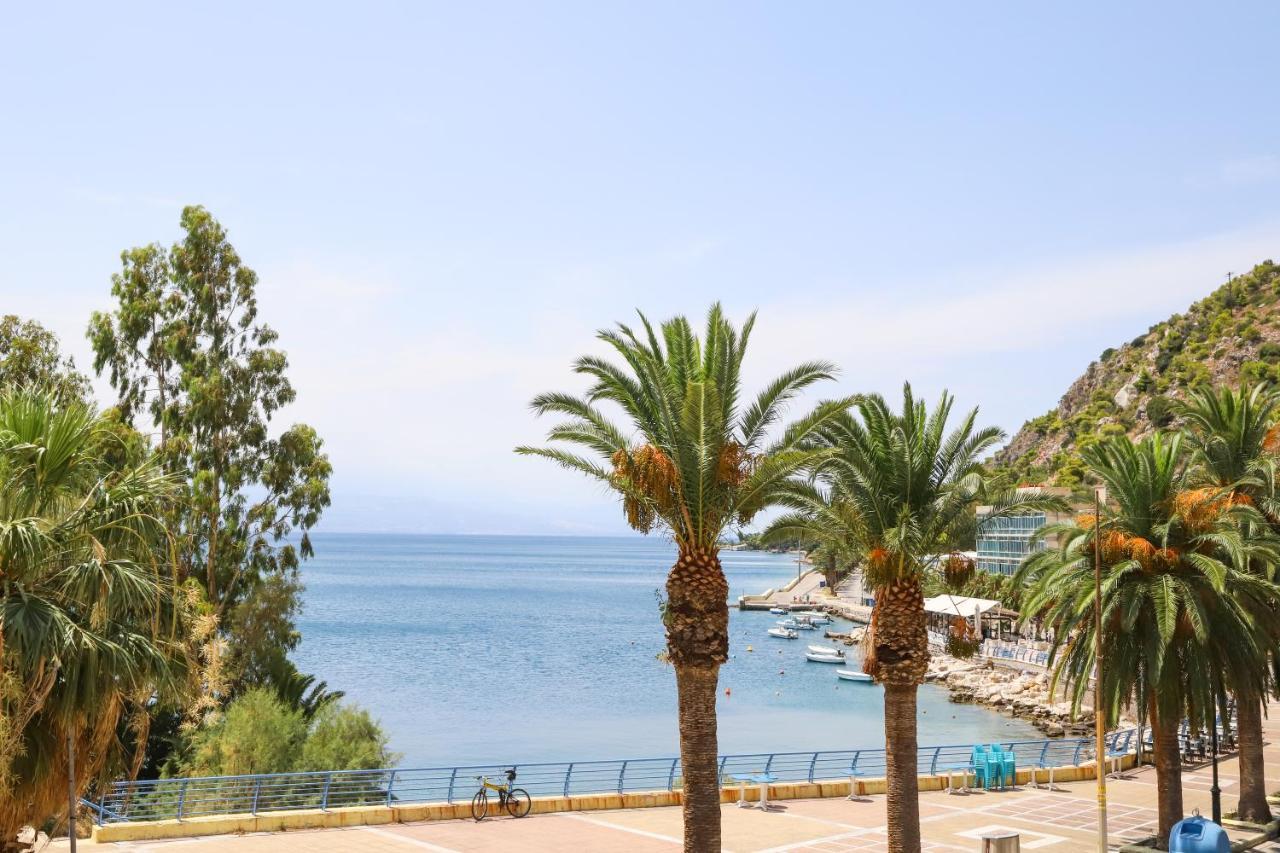 Luxury Seaview Apartment Con Vista Loutraki  Exterior photo